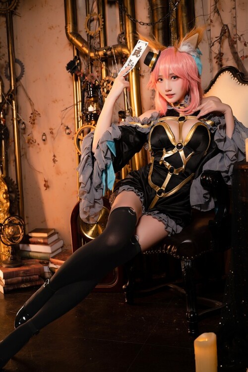 瓜希酱 - 玉藻前 漆黑魔术服 预览展示图 3
