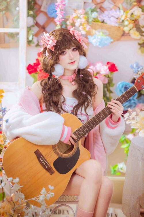 南桃Momoko - 少女吉他与蝴蝶结 预览展示图 3