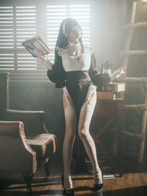 河豚抚子 – 小恶魔&修女 2 套 预览展示图 3