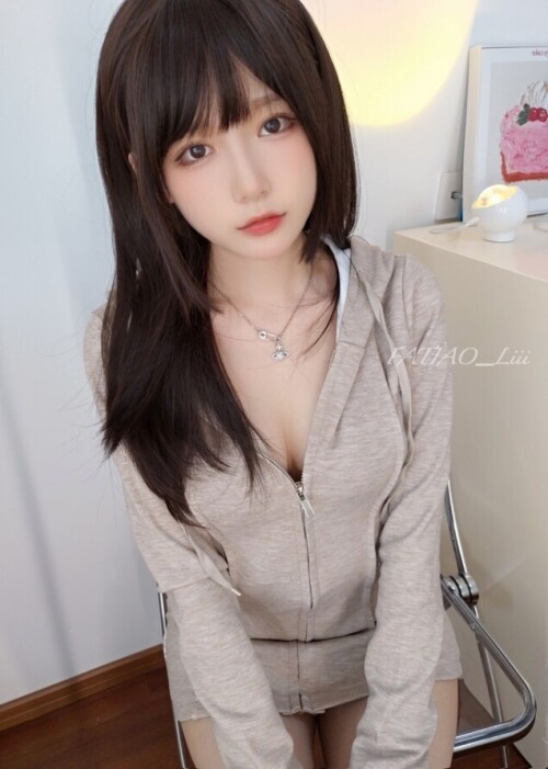 迷之呆梨 - 23.02月fantia会员订阅合集 预览展示图 2