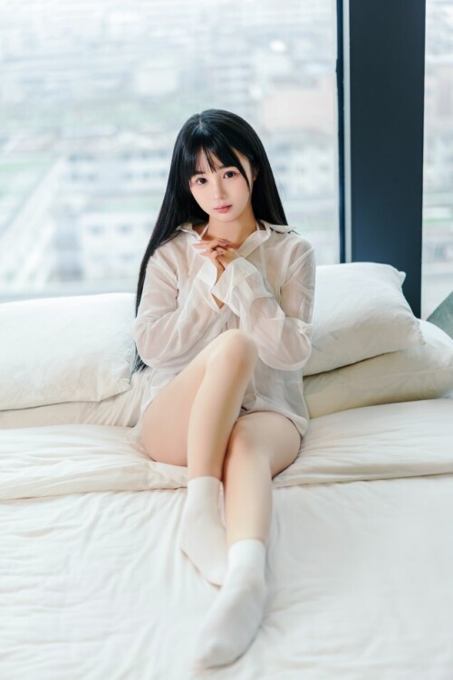 桜井宁宁 - 男友衬衫 预览展示图 1