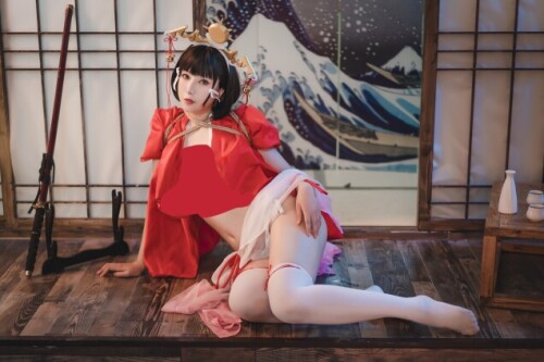 小容仔咕咕咕w – 黑兽巫女辉夜 [31P-462MB]