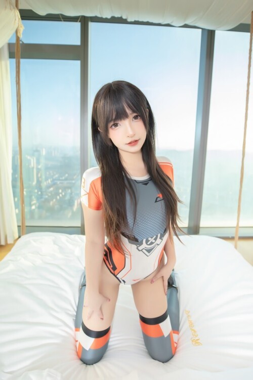 神楽坂真冬 - 危险驾驶 预览展示图 3