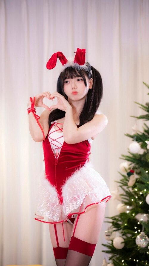 Kyokyo – 圣诞写真&法式蔷薇 2 套 预览展示图 7
