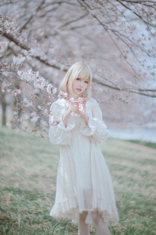 ElyEE子 - Sakura 预览展示图 2