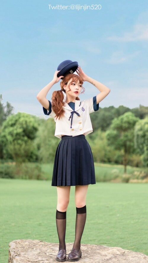 梨瑾瑾 - 水手服 预览展示图 1