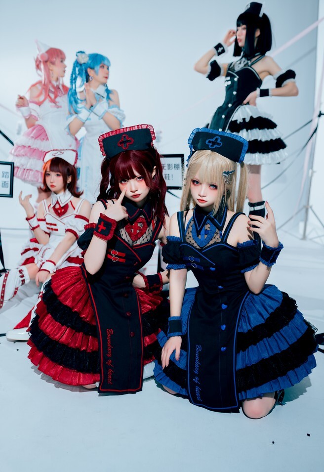 花甲conch - Lolita-心动急诊科 七倍的快乐 [18P-327MB]