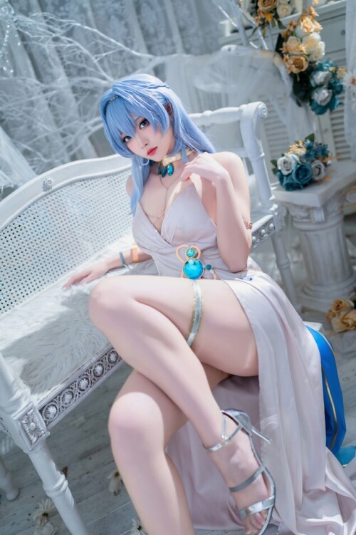 宮本桜 - NIKKE 胜利女神 海伦娜礼服 预览展示图 2