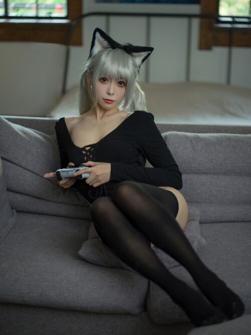 樱岛嗷一 - 黑猫针织衫连体衣 预览展示图 3