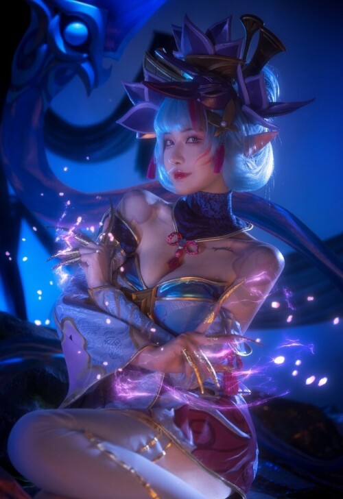 露兒大魔王 - 伊芙琳 预览展示图 2