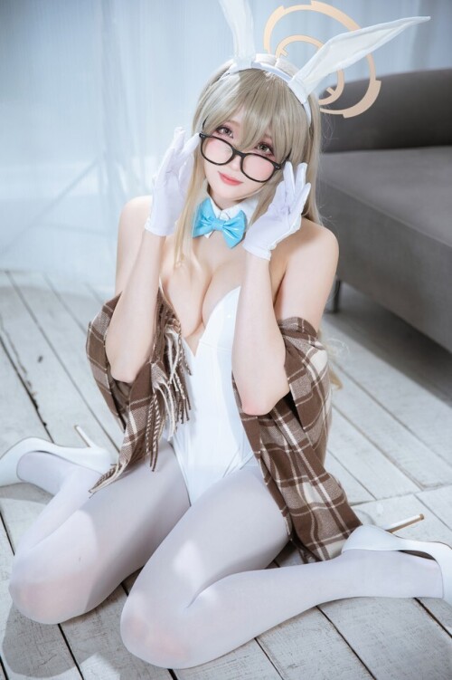 瓜希酱&Momoko葵葵 - BA兔兔cos双人本 预览展示图 3