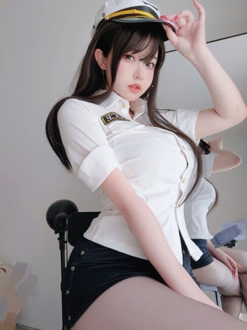 女主K - 新任部下 预览展示图 4