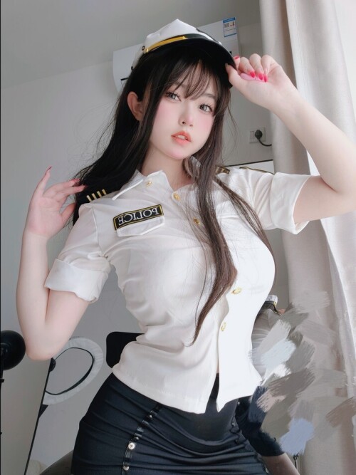 女主K - 新任部下 预览展示图 2