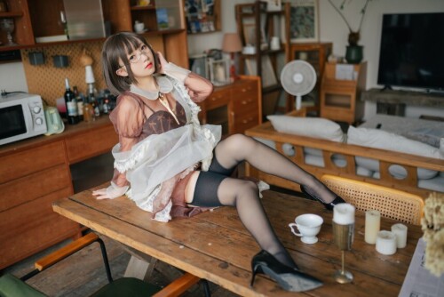 花铃 - 透明女仆 预览展示图 2