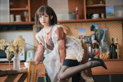 花铃 - 透明女仆 预览展示图 1