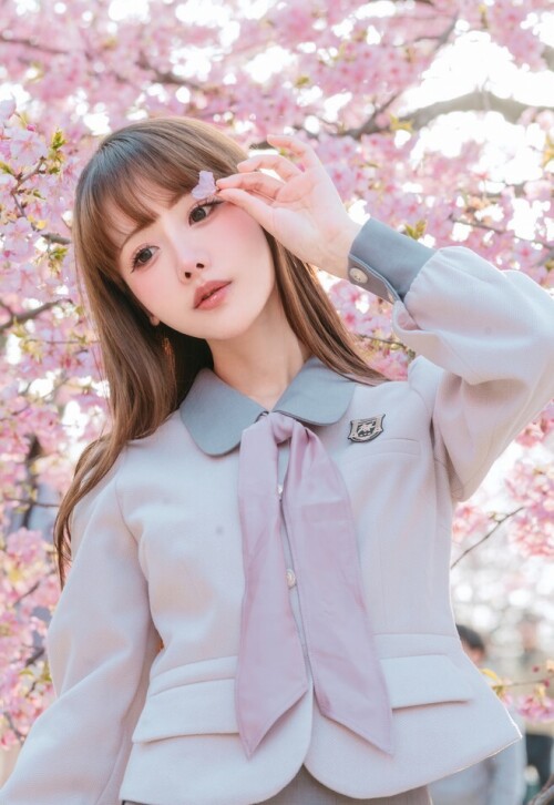 紫氯氯 - 樱花下的JK少女 预览展示图 4
