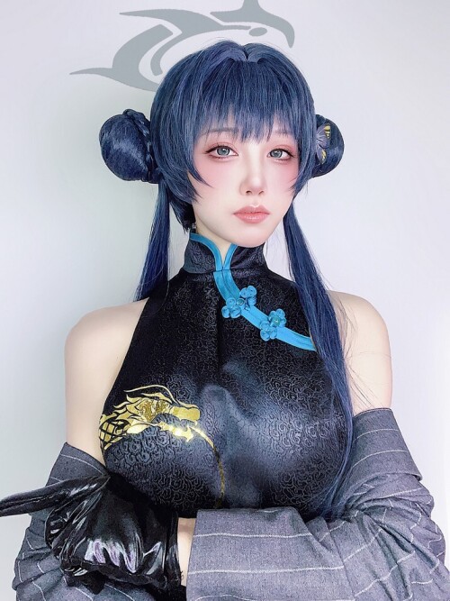 水淼aqua - Fantia 23.03月会员订阅 キサキ会長? 预览展示图 1