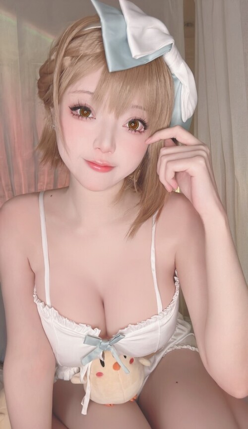 黑龙贯通 - 莱莎 预览展示图 3
