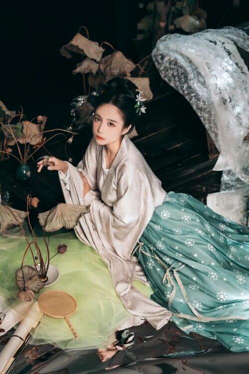 贰加六 – 原神莫娜 & 行香子 2 套