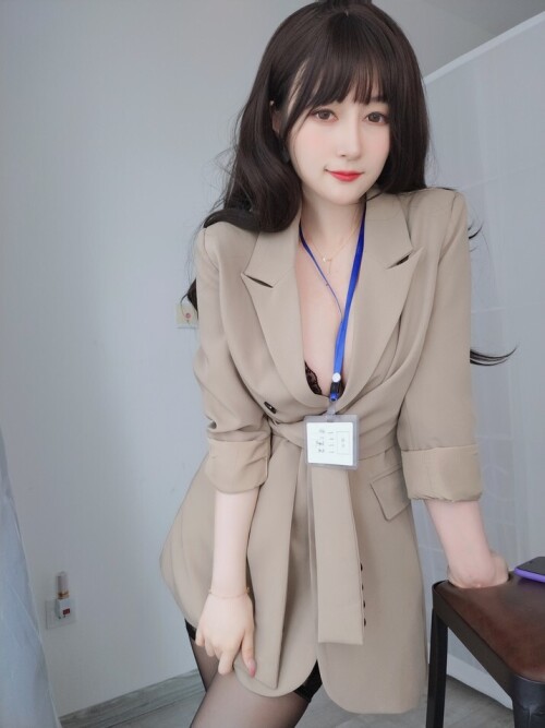 白银81 – Fantia 22.10月&11月会员合集 预览展示图 4