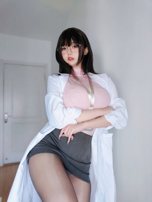 女主K - 保健医师 预览展示图 2