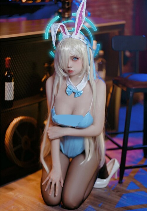 洛桑w伊梓 - 明日奈兔女郎 预览展示图 2