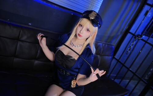 妍子坚不可摧 – 海梦女警cos [14P-113MB]
