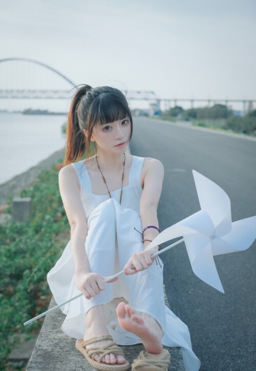 绮太郎_Kitaro – 少女感 & 音律联觉 自拍 2 套 预览展示图 2