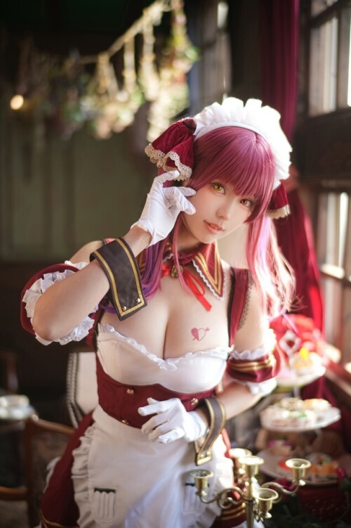ElyEE子 - Hoshou Marine Maid 预览展示图 1