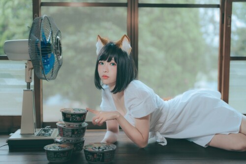 ElyEE子 -【寫真7月訂閱】✦Tier 4✦ Lovely LovEly 预览展示图 2