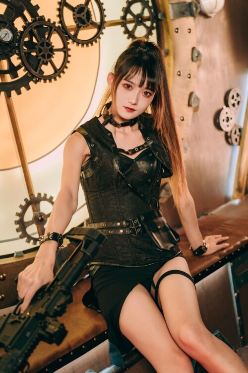 兔子Zzz不吃胡萝卜 – 潜入搜查 & 枫与刀 2 套 预览展示图 2