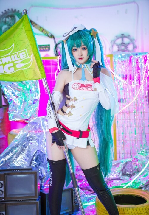 喵喵的喵吖 - 初音未来 预览展示图 4