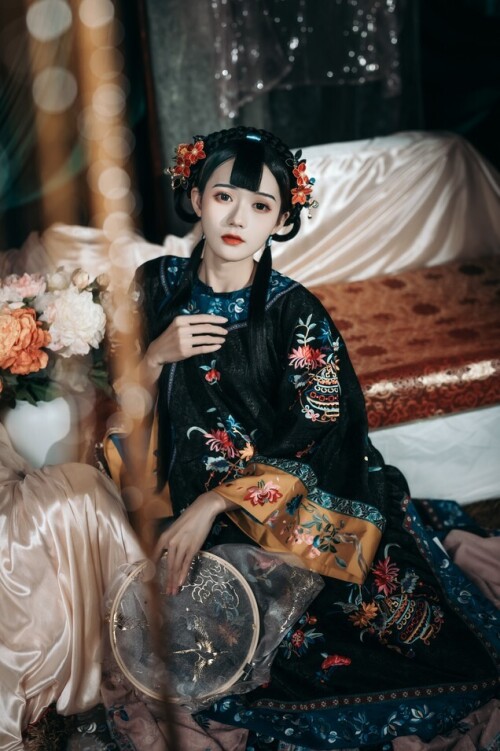 兔子Zzz不吃胡萝卜 – 更新2套作品集 预览展示图 2