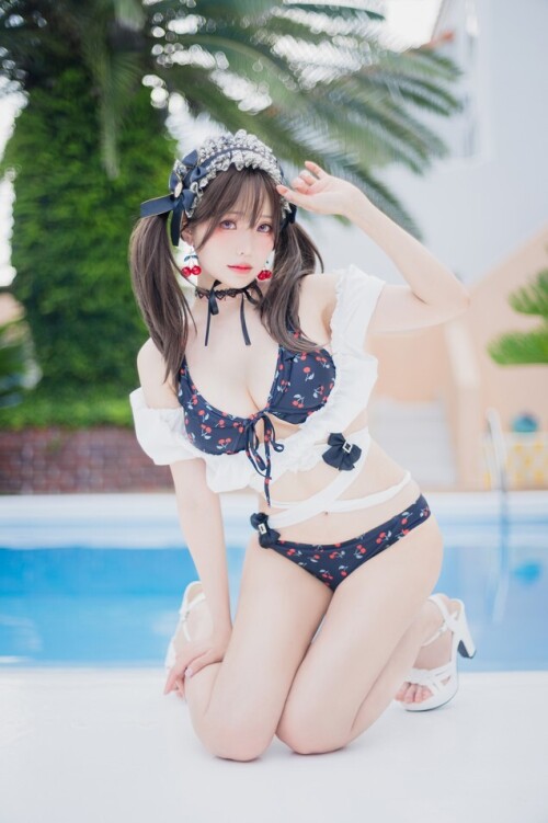 ElyEE子 -【寫真8月訂閱】✦Tier 4✦ Lovely LovEly 预览展示图 4