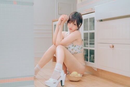 ElyEE子 -【寫真8月訂閱】✦Tier 4✦ Lovely LovEly