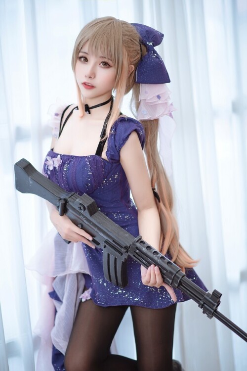 Momoko葵葵 - 少女前线K2 黎明之前 预览展示图 6