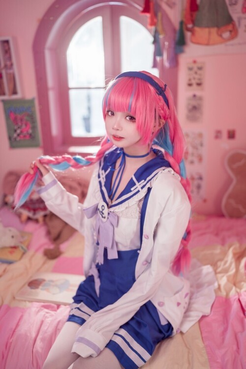 艾西Aiwest - 湊阿库娅 私服 预览展示图 1