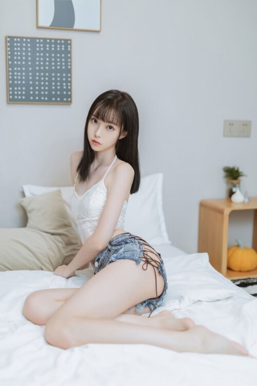许岚LAN – 纯欲吊带 [40P-209MB]