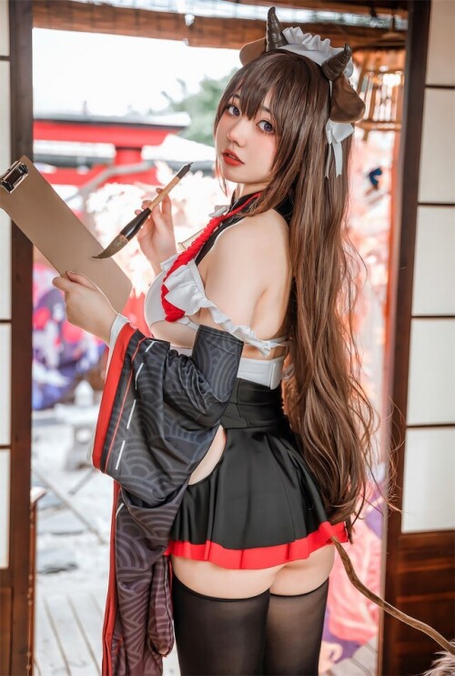 啊日日_Ganlory - 碧蓝航线 迷糊女仆 预览展示图 3