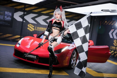 Momoko葵葵&瓜希酱 - 碧蓝航线 欧根&企业 赛车女郎 预览展示图 5