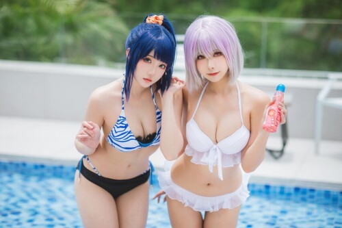 Momoko葵葵&瓜希酱 – SSSS.GRIDMAN 宝多六花&新条茜 泳装 [85P-472MB]