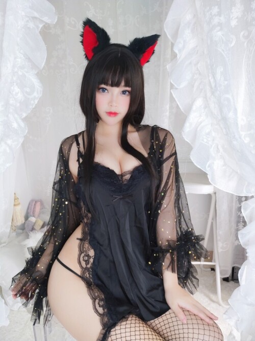 白烨 - 黑系猫咪少女 预览展示图 2
