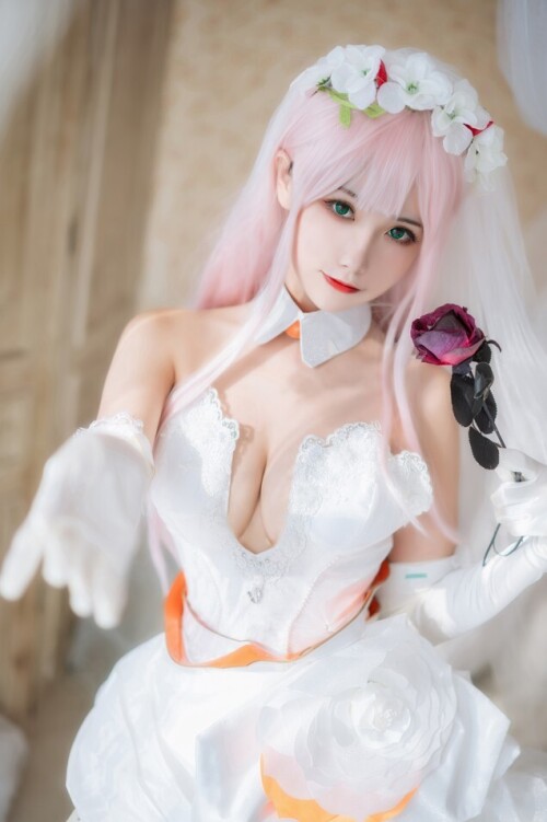 Momoko葵葵 - DARLING in the FRANXX 02 泳装 兔女郎&花嫁 预览展示图 4