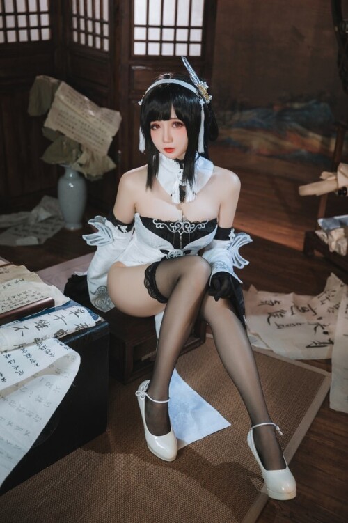 焖焖碳 - 碧蓝航线 鎮海 白黑礼服 预览展示图 5