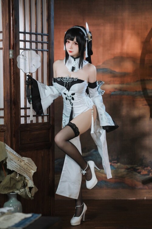 焖焖碳 - 碧蓝航线 鎮海 白黑礼服 预览展示图 6