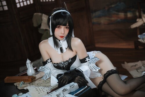 焖焖碳 - 碧蓝航线 鎮海 白黑礼服 预览展示图 2