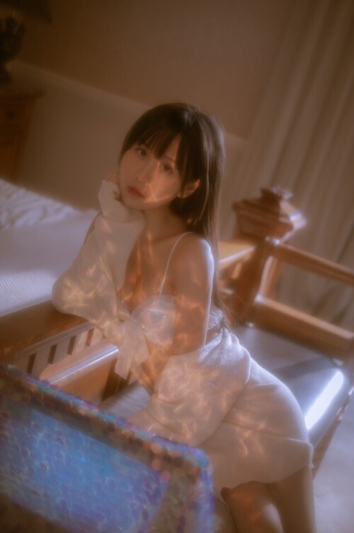 萌芽儿 - 人鱼姬 预览展示图 2