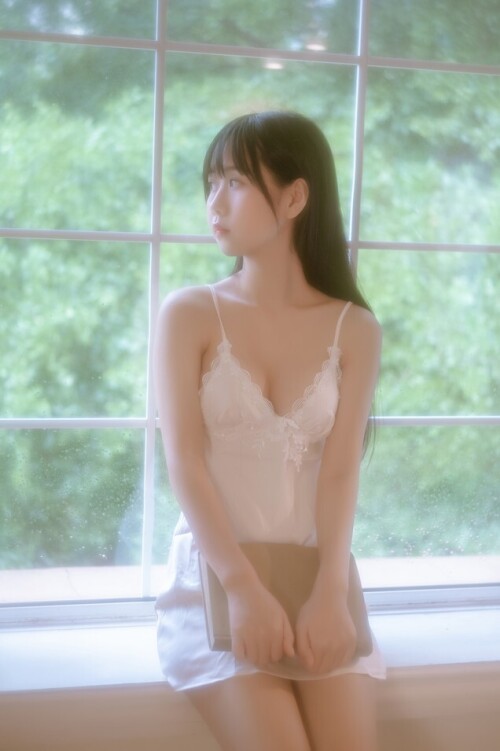 萌芽儿 - 遐想 预览展示图 2