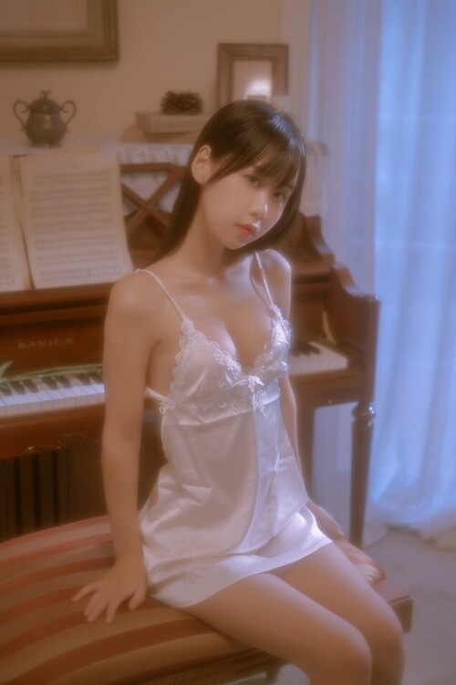 萌芽儿 - 遐想 预览展示图 3