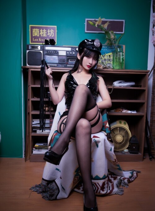 洛璃 LoLiSAMA - 小女 预览展示图 1